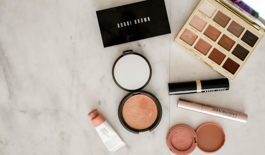 Private Label Cosmetics and Accessories From China